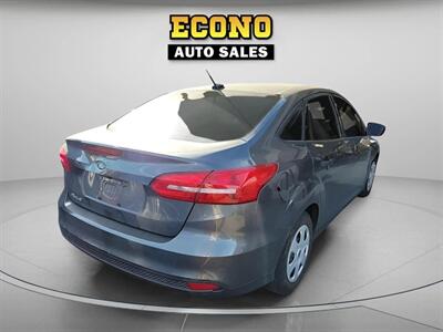 2017 Ford Focus S   - Photo 14 - Lakewood, CO 80214-5221