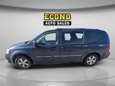 2009 Dodge Grand Caravan SXT   - Photo 4 - Lakewood, CO 80214-5221