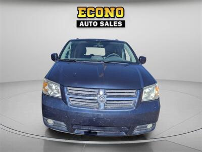 2009 Dodge Grand Caravan SXT   - Photo 2 - Lakewood, CO 80214-5221