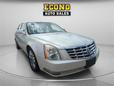 2009 Cadillac DTS Performance   - Photo 1 - Lakewood, CO 80214-5221