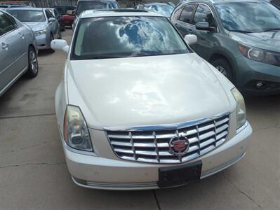 2009 Cadillac DTS Performance   - Photo 2 - Lakewood, CO 80214-5221