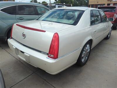 2009 Cadillac DTS Performance   - Photo 6 - Lakewood, CO 80214-5221