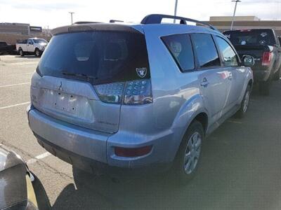 2012 Mitsubishi Outlander ES   - Photo 2 - Lakewood, CO 80214-5221