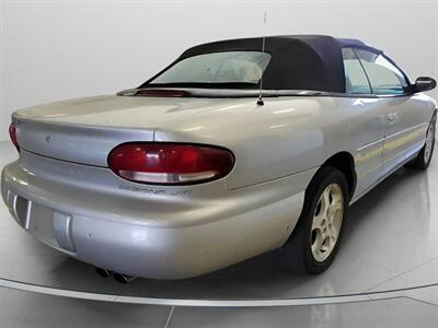 2000 Chrysler Sebring JXi Limited   - Photo 4 - Lakewood, CO 80214-5221