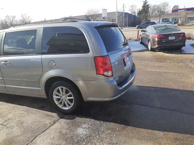 2015 Dodge Grand Caravan SXT   - Photo 25 - Milwaukee, WI 53223