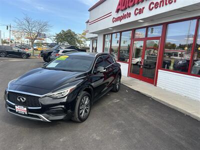 2017 INFINITI QX30 Luxury Wagon