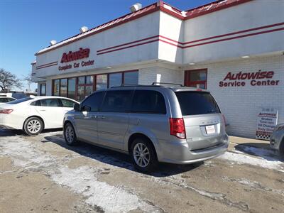 2016 Dodge Grand Caravan SXT   - Photo 21 - Milwaukee, WI 53223