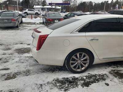 2014 Cadillac XTS Luxury Collection   - Photo 7 - Milwaukee, WI 53223