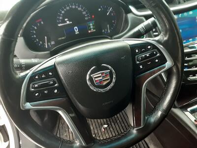 2014 Cadillac XTS Luxury Collection   - Photo 10 - Milwaukee, WI 53223