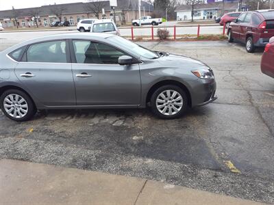 2017 Nissan Sentra S   - Photo 1 - Milwaukee, WI 53223