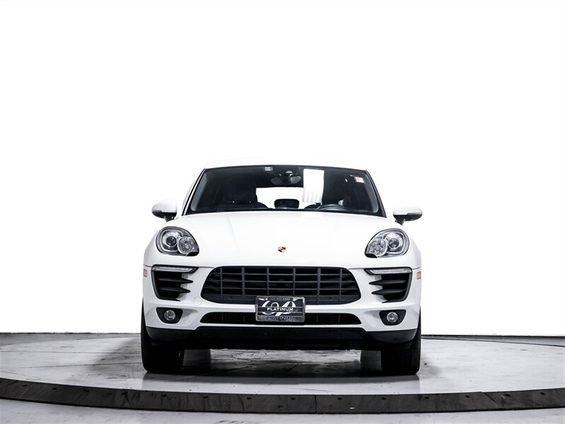 2018 Porsche Macan AWD, CHRONO PKG, BOSE SOUND, HEATED, NAVI  