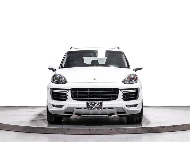 2016 Porsche Cayenne GTS, 440HP, PREMIUM PKG, NAV, CAM, PANO  