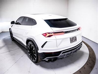 2021 Lamborghini Urus 641HP, NAV, 360 CAM, HUD, STYLE PKG   - Photo 11 - Lemoyne, QC J4R 1P7