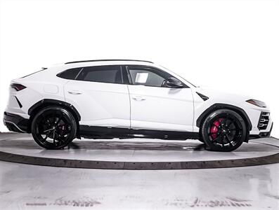 2021 Lamborghini Urus 641HP, NAV, 360 CAM, HUD, STYLE PKG   - Photo 4 - Lemoyne, QC J4R 1P7