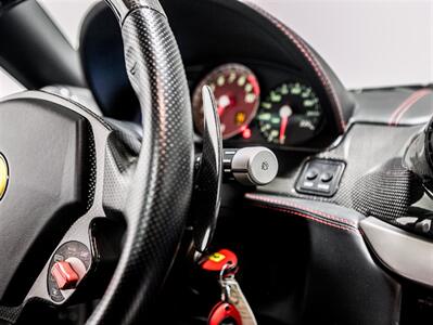 2007 Ferrari 599 F1, 612 HP, CARBON FIBER, DAYTONA SEAT   - Photo 32 - Lemoyne, QC J4R 1P7