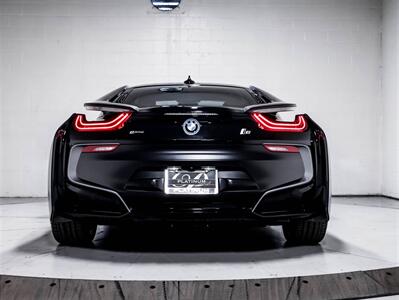 2017 BMW i8 PROTONIC FROZEN BLACK EDITION, CARBON CHASSIS, PDC   - Photo 15 - Toronto, ON M3J 2L4