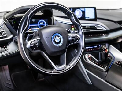 2017 BMW i8 PROTONIC FROZEN BLACK EDITION, CARBON CHASSIS, PDC   - Photo 21 - Toronto, ON M3J 2L4