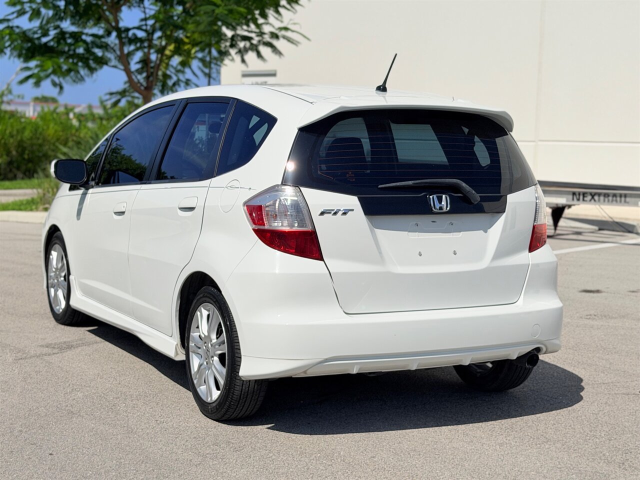 2009 Honda Fit Sport w/Navi - Photo 6 - Ocoee, FL 34761