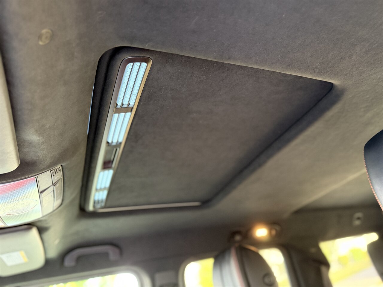 2019 Mercedes-Benz AMG G 63   - Photo 41 - West Palm Beach, FL 33409