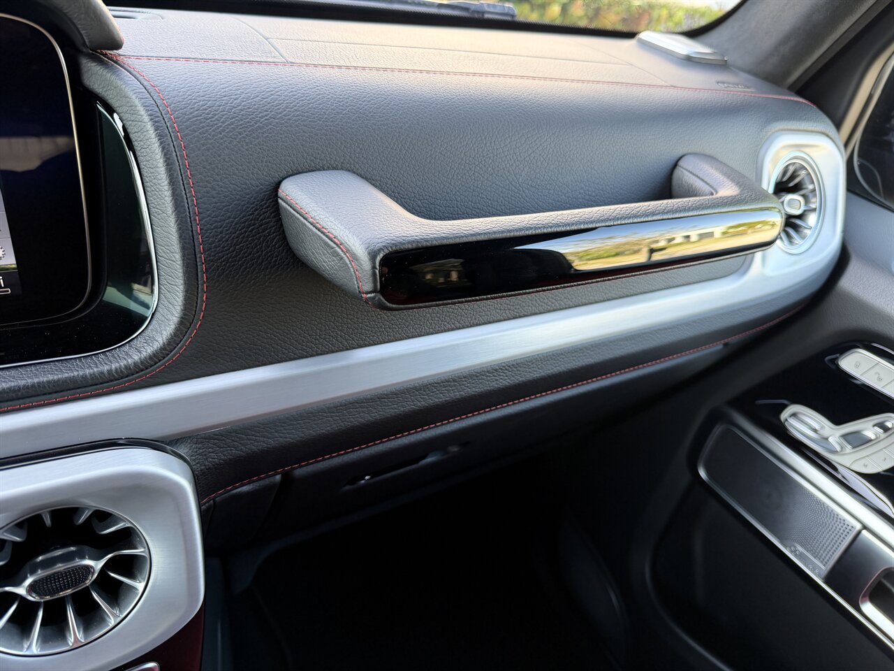 2019 Mercedes-Benz AMG G 63   - Photo 24 - West Palm Beach, FL 33409