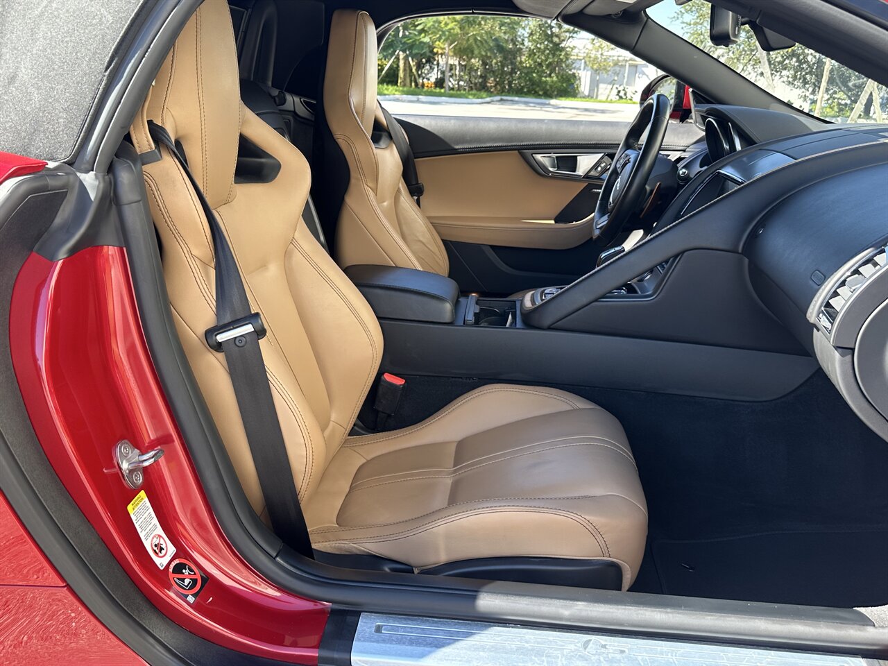 2017 Jaguar F-TYPE S  Convertible - Photo 17 - West Palm Beach, FL 33409