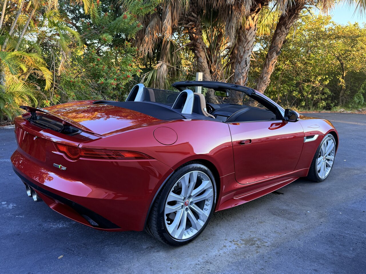 2017 Jaguar F-TYPE S  Convertible - Photo 6 - West Palm Beach, FL 33409
