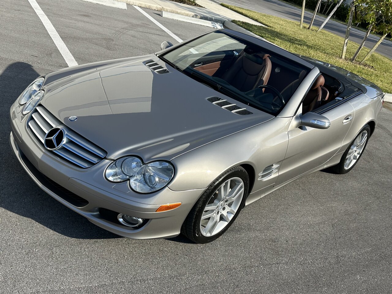 2007 Mercedes-Benz SL 550 50th Anniversary   - Photo 2 - West Palm Beach, FL 33409