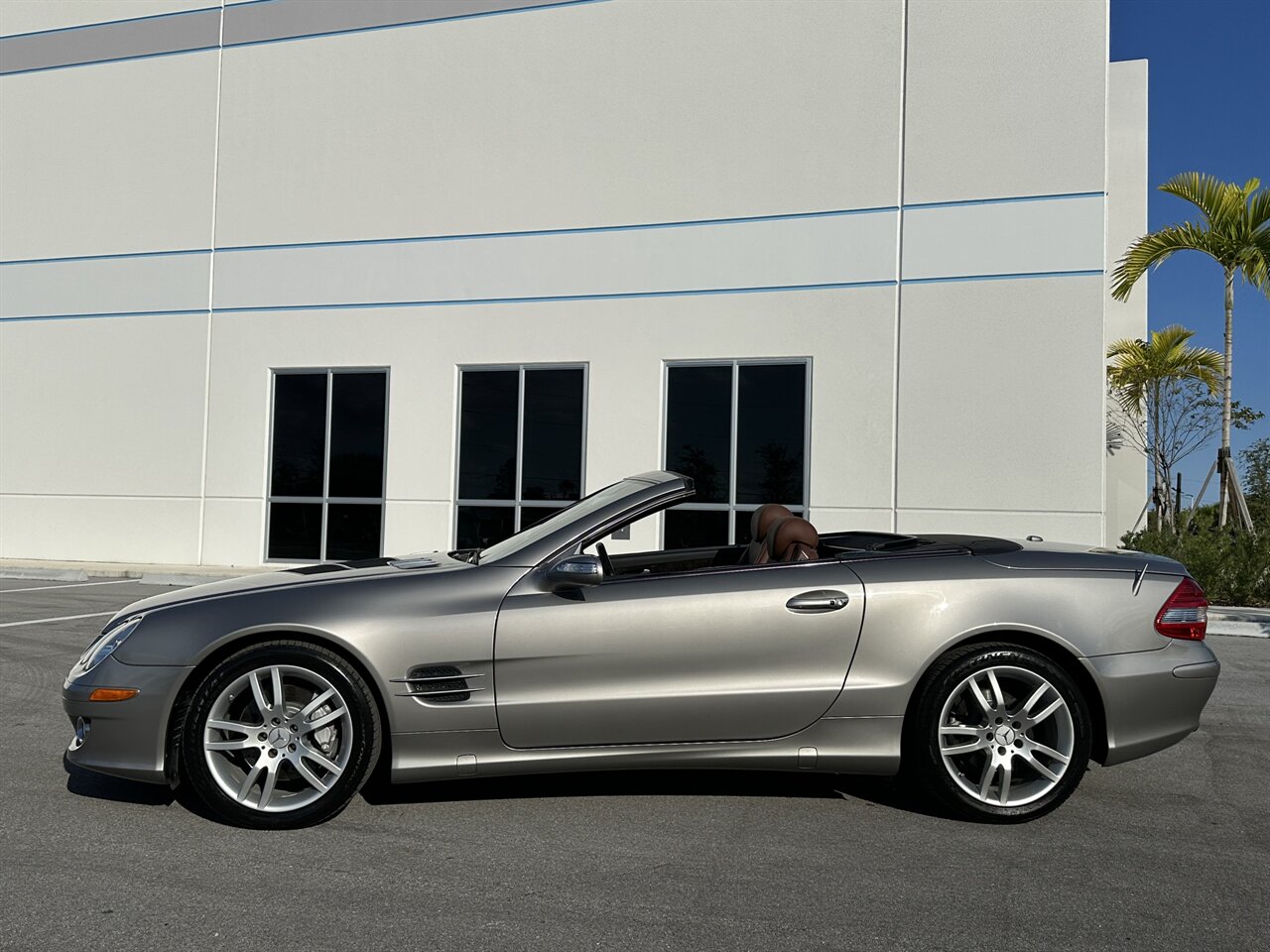 2007 Mercedes-Benz SL 550 50th Anniversary   - Photo 21 - West Palm Beach, FL 33409