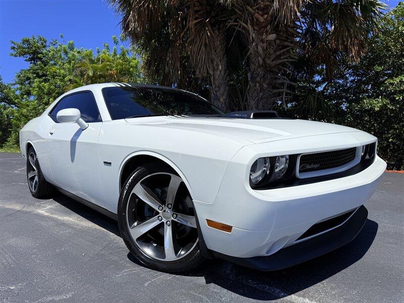 2014 Dodge Challenger R/T Shaker Package  