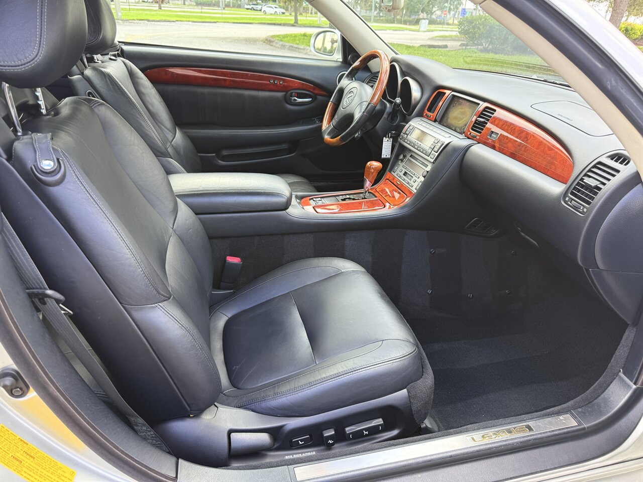 2002 Lexus SC 430   - Photo 9 - West Palm Beach, FL 33409