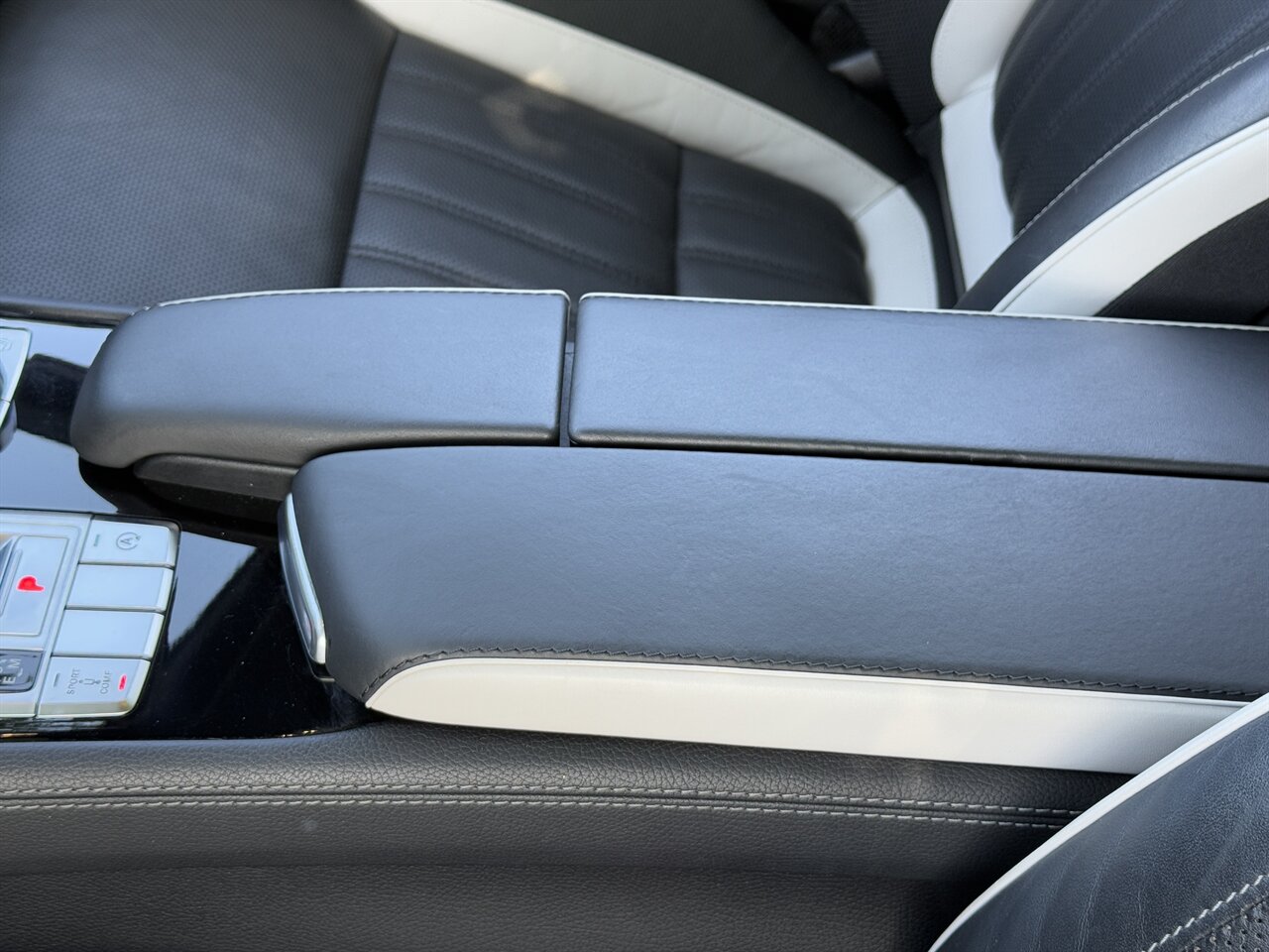 2015 Mercedes-Benz SL 550 White Arrow   - Photo 21 - West Palm Beach, FL 33409