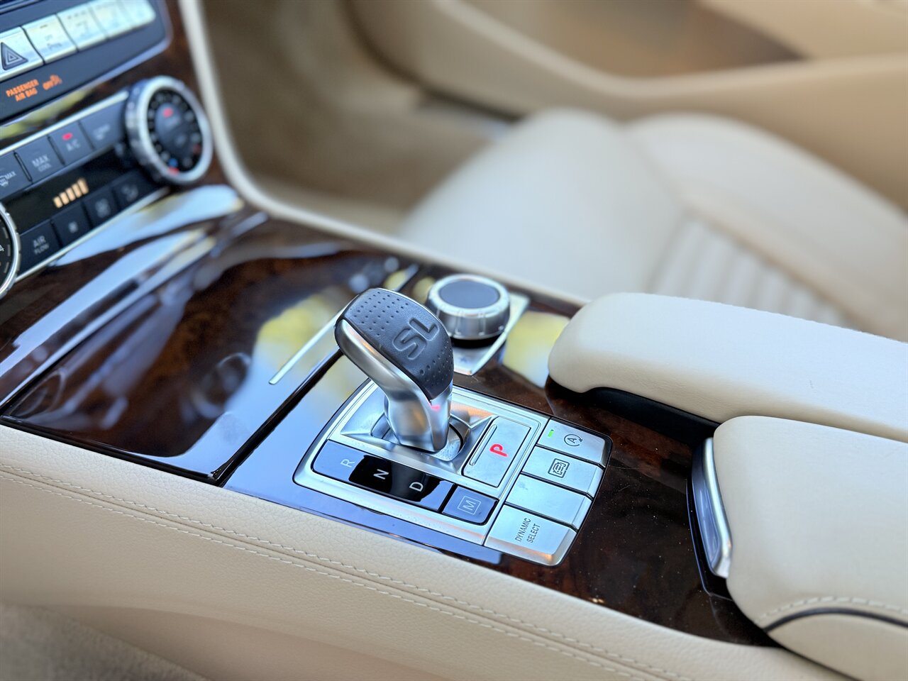 2018 Mercedes-Benz SL 550   - Photo 18 - West Palm Beach, FL 33409