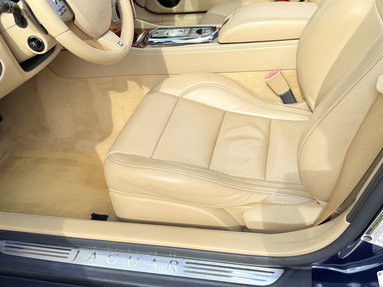 2010 Jaguar XK XKR Convertible   - Photo 20 - West Palm Beach, FL 33409