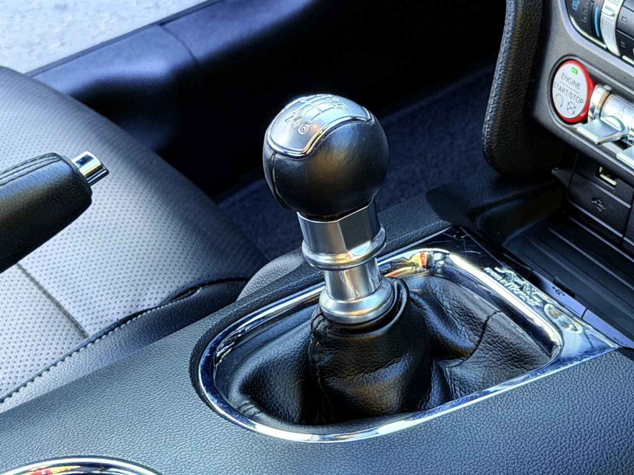 2015 Ford Mustang GT Premium - Photo 15