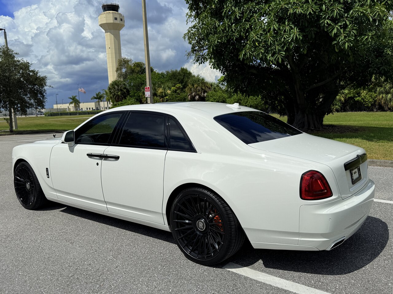 2015 Rolls-Royce Ghost   - Photo 17 - West Palm Beach, FL 33409