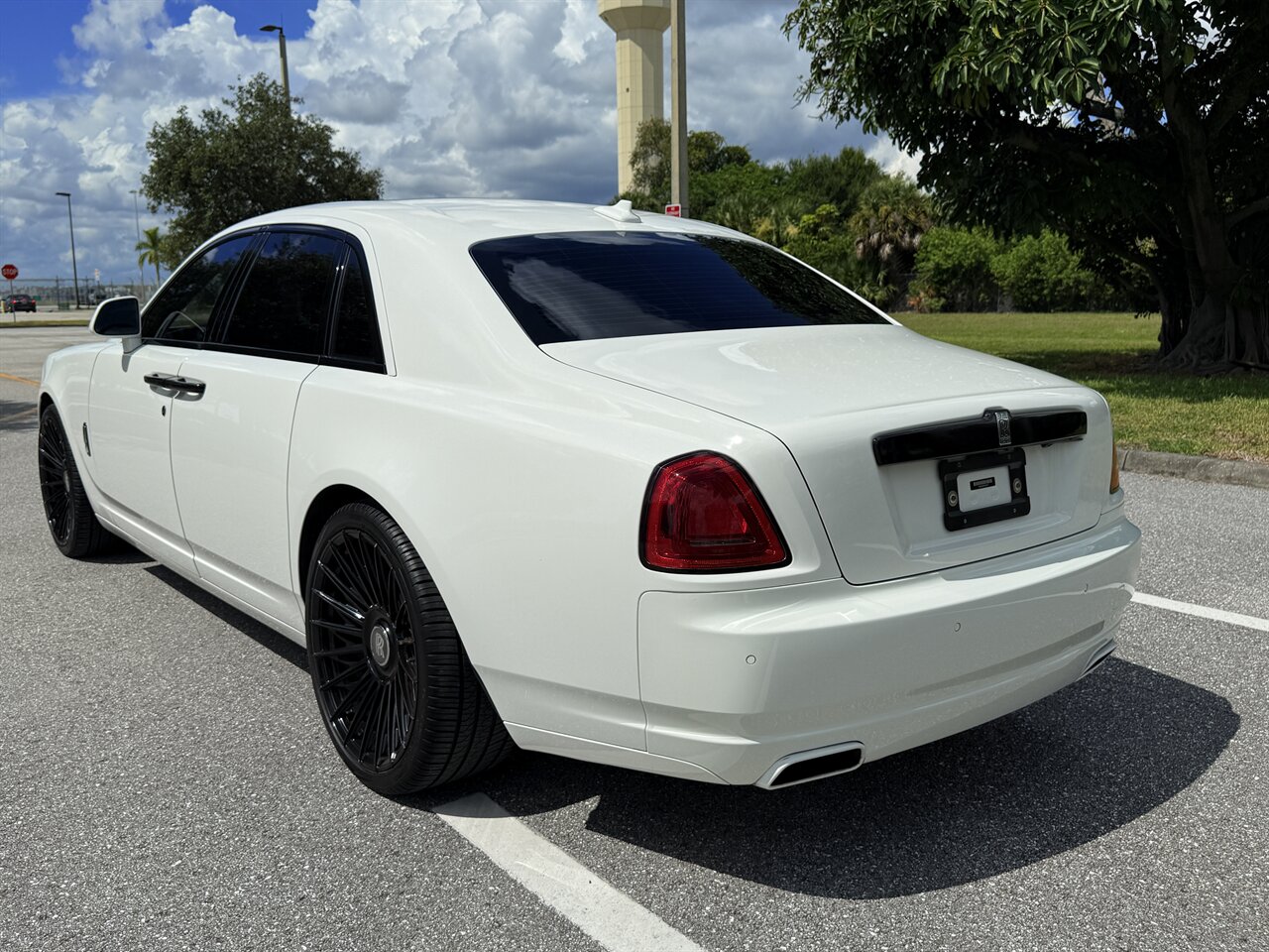 2015 Rolls-Royce Ghost   - Photo 16 - West Palm Beach, FL 33409