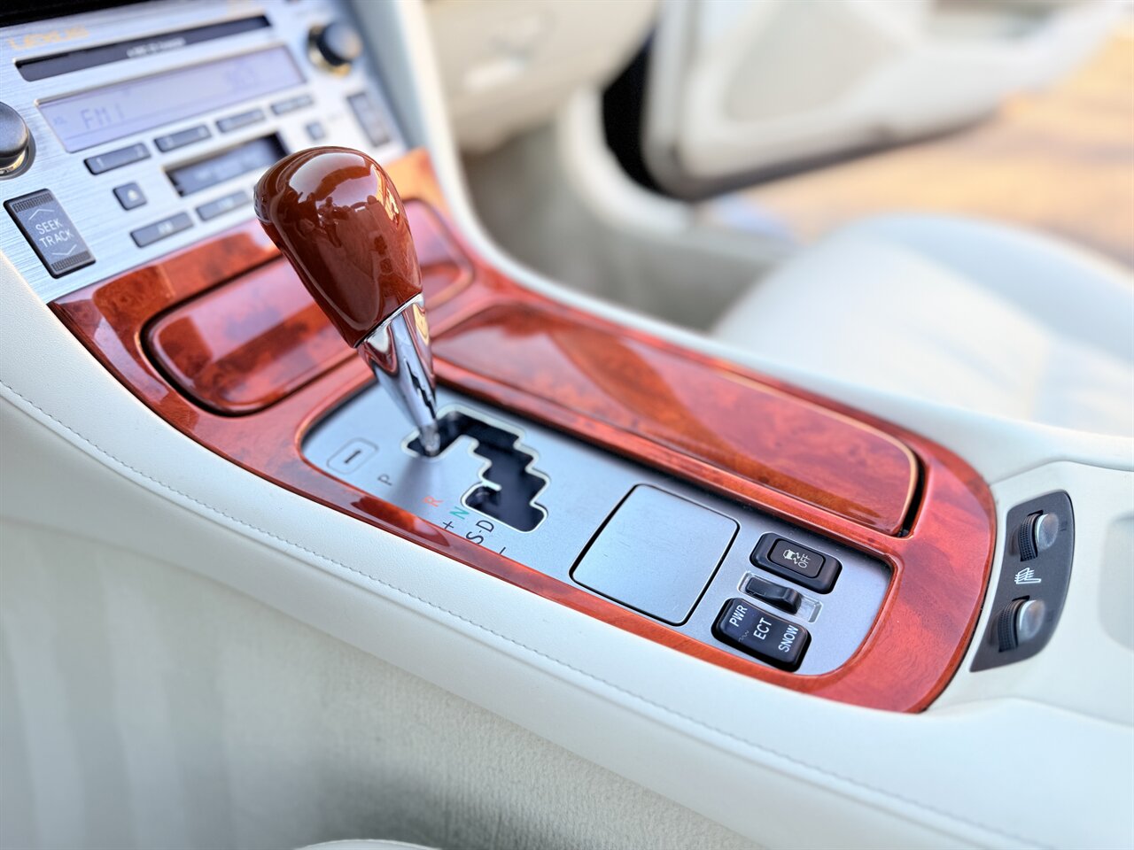 2009 Lexus SC 430   - Photo 13 - West Palm Beach, FL 33409