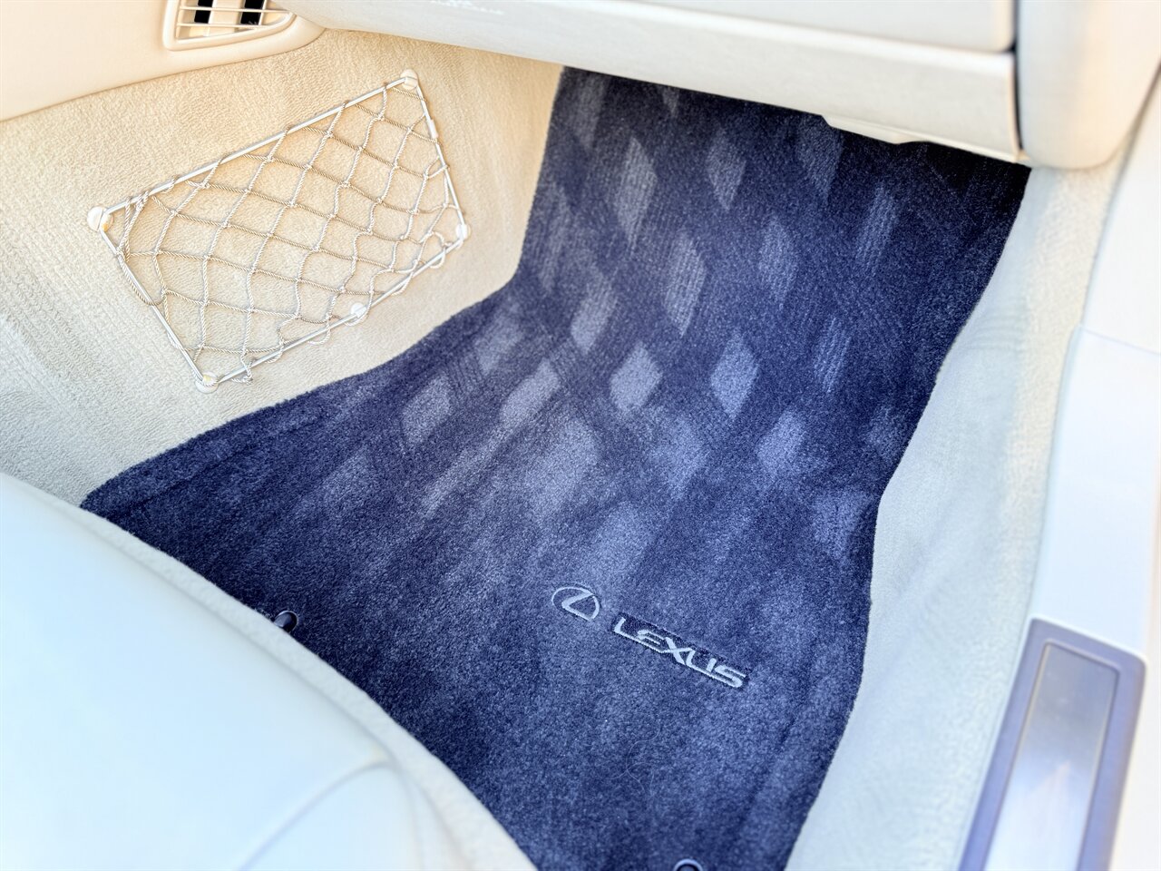 2009 Lexus SC 430   - Photo 23 - West Palm Beach, FL 33409