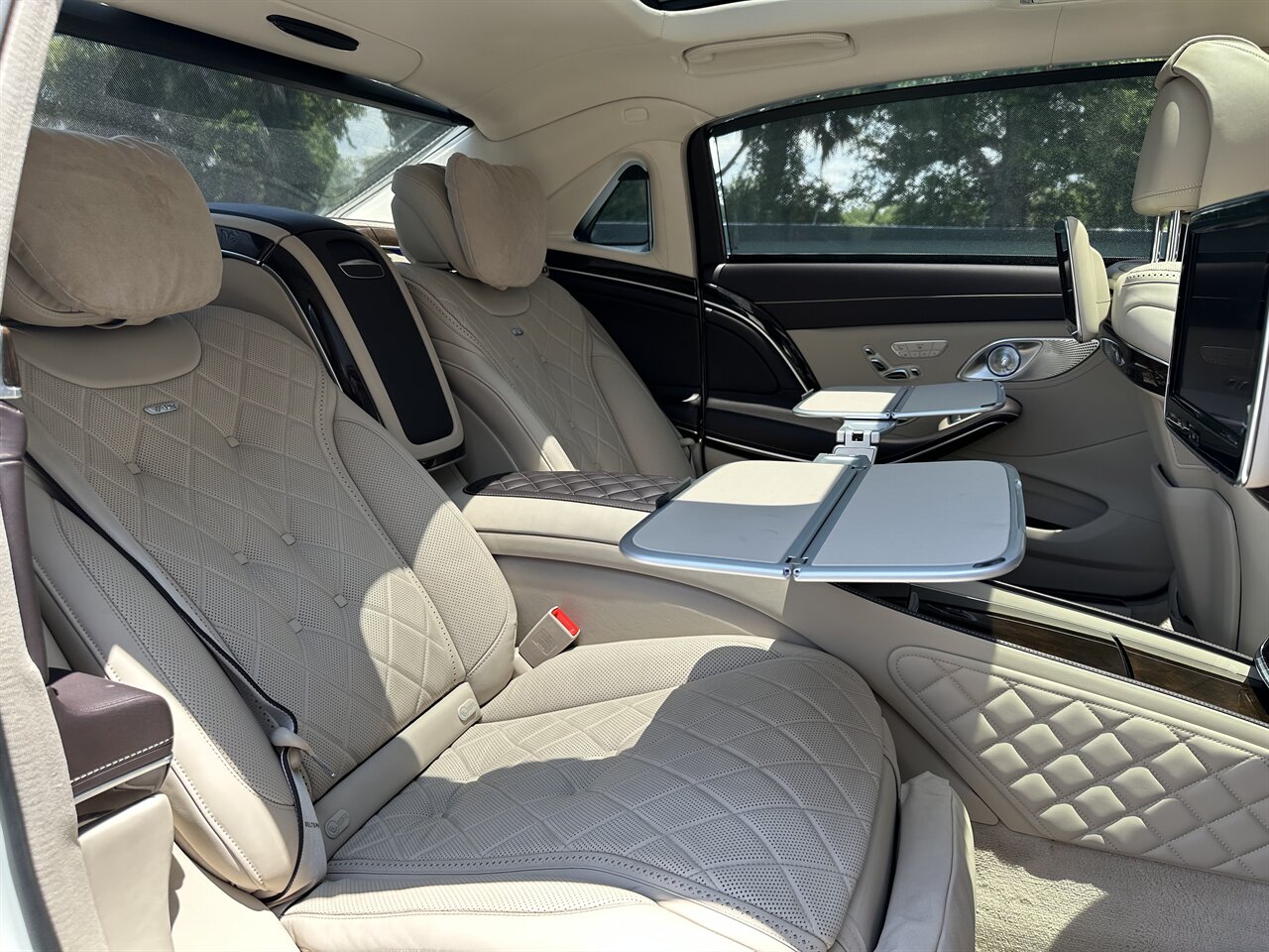 2016 Mercedes-Benz Mercedes-Maybach S 600   - Photo 12 - West Palm Beach, FL 33409