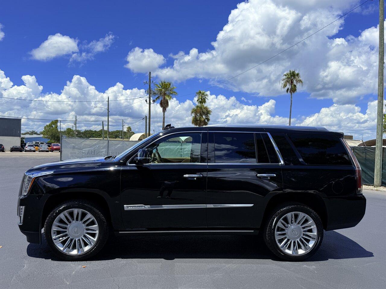 2017 Cadillac Escalade Platinum   - Photo 37 - West Palm Beach, FL 33409