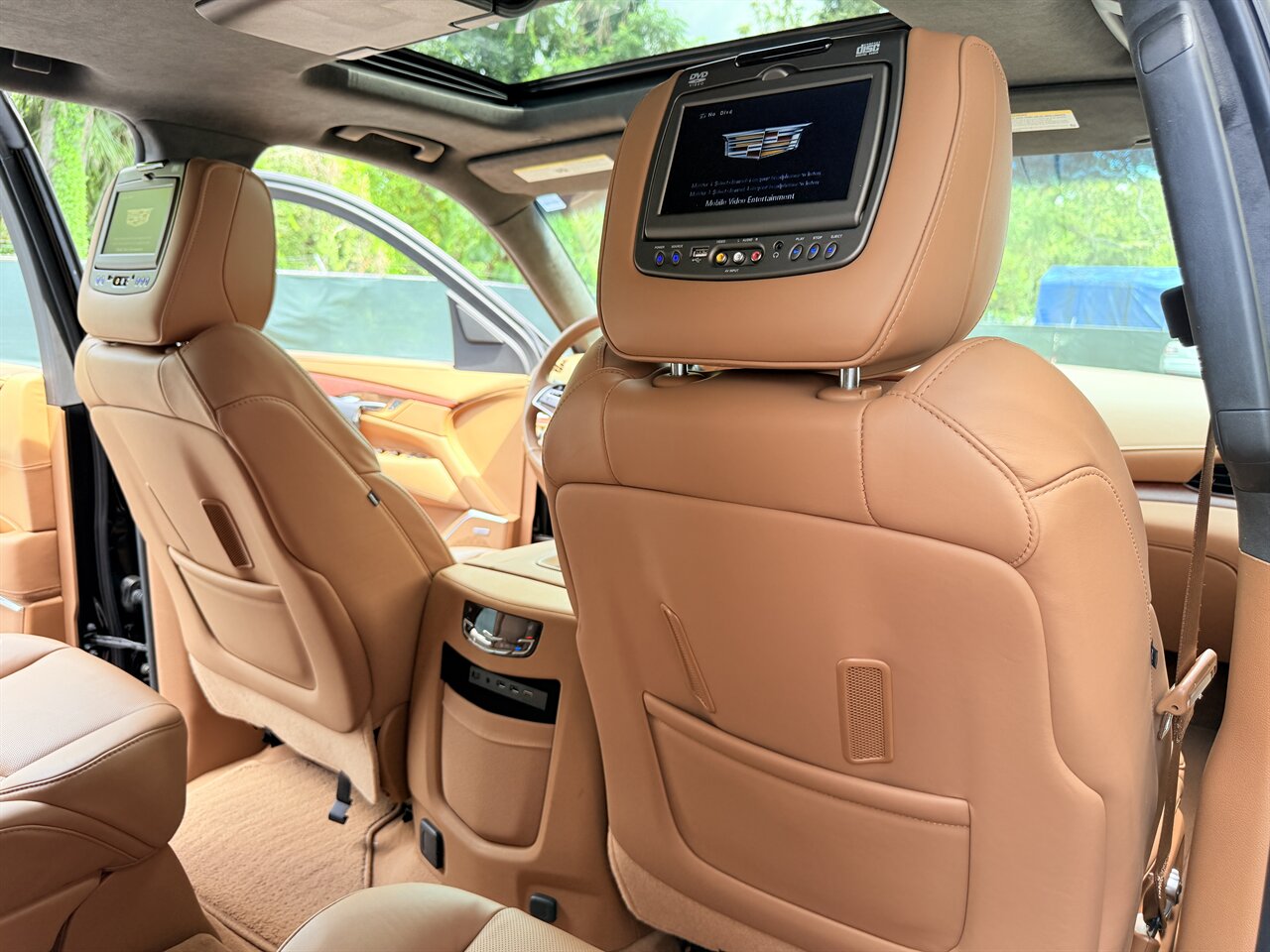 2017 Cadillac Escalade Platinum   - Photo 17 - West Palm Beach, FL 33409