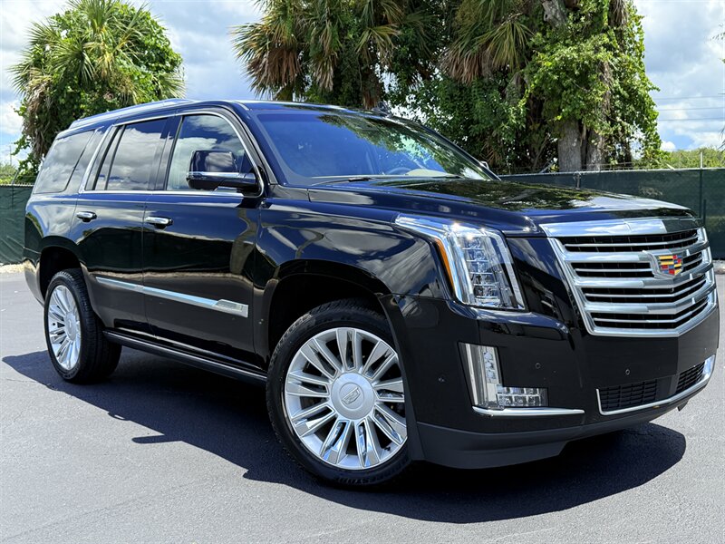 2017 Cadillac Escalade Platinum  