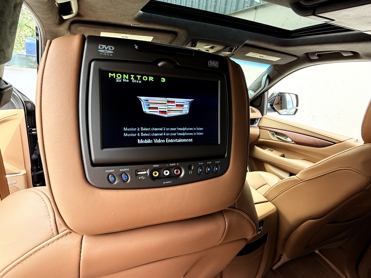 2017 Cadillac Escalade Platinum   - Photo 15 - West Palm Beach, FL 33409