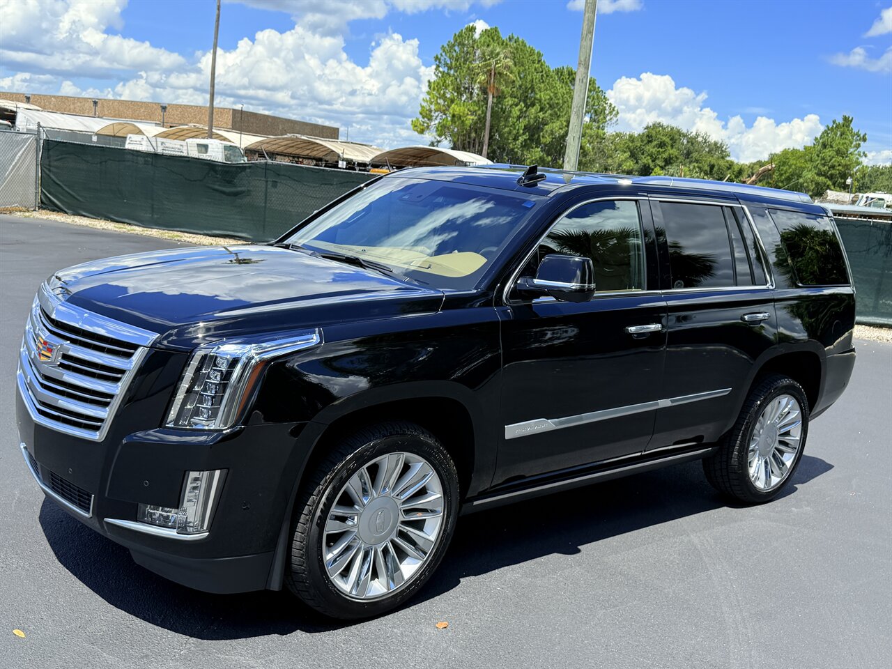 2017 Cadillac Escalade Platinum   - Photo 34 - West Palm Beach, FL 33409