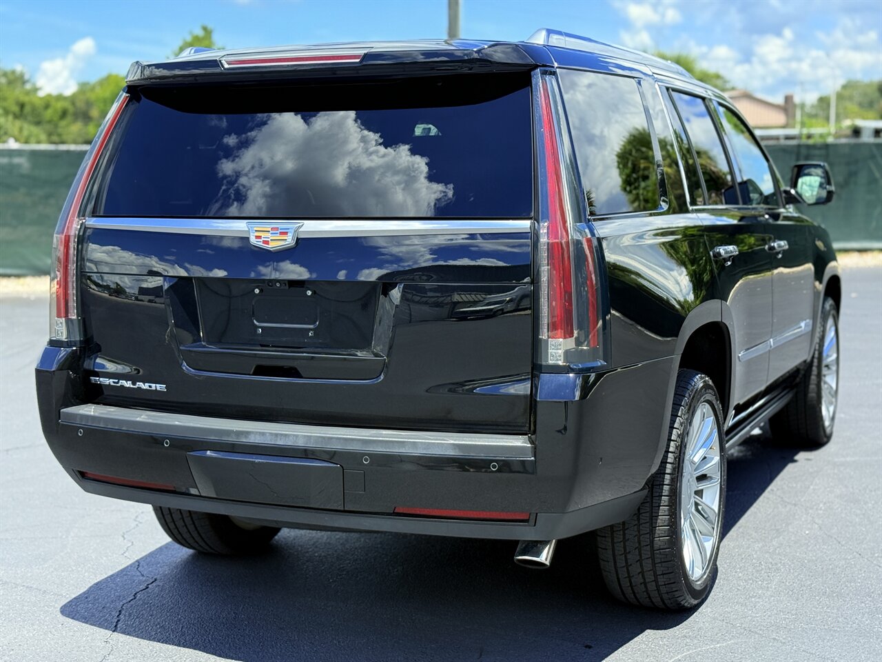 2017 Cadillac Escalade Platinum   - Photo 33 - West Palm Beach, FL 33409