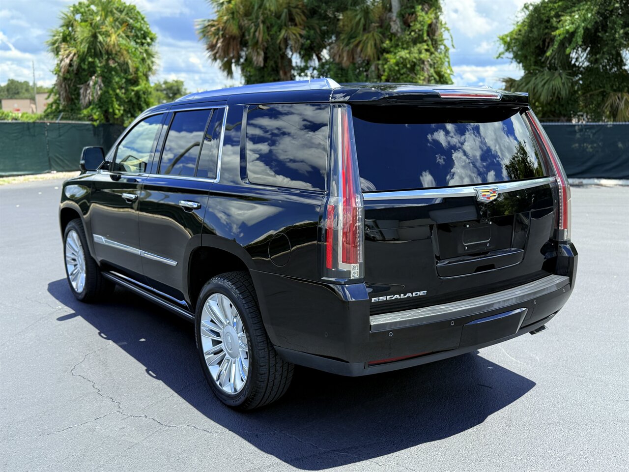 2017 Cadillac Escalade Platinum   - Photo 49 - West Palm Beach, FL 33409