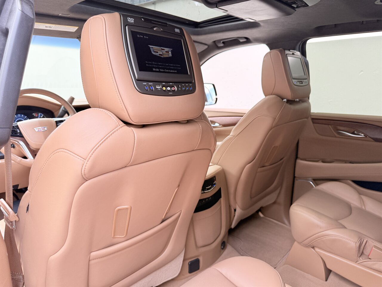 2017 Cadillac Escalade Platinum   - Photo 11 - West Palm Beach, FL 33409