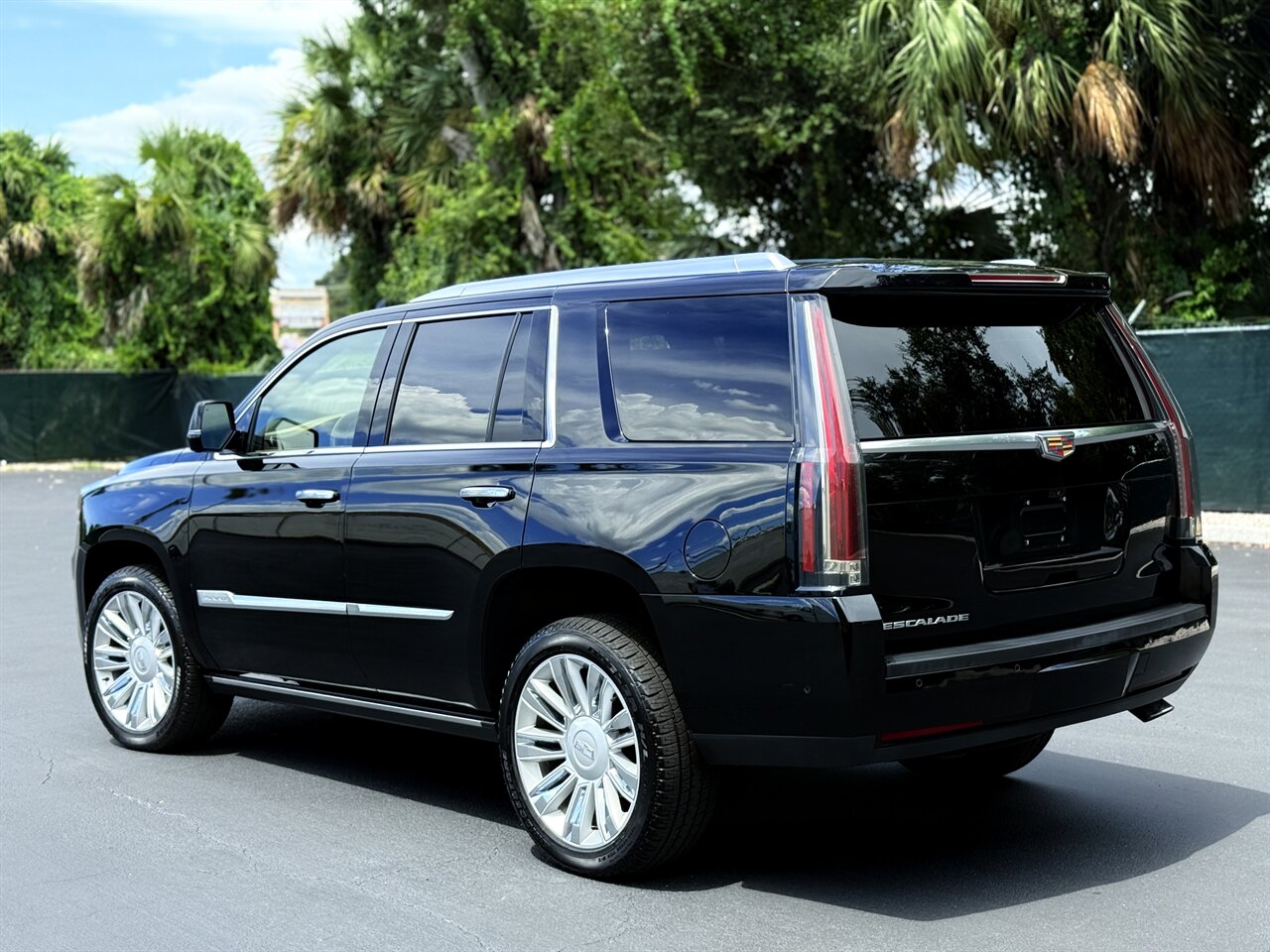 2017 Cadillac Escalade Platinum   - Photo 42 - West Palm Beach, FL 33409