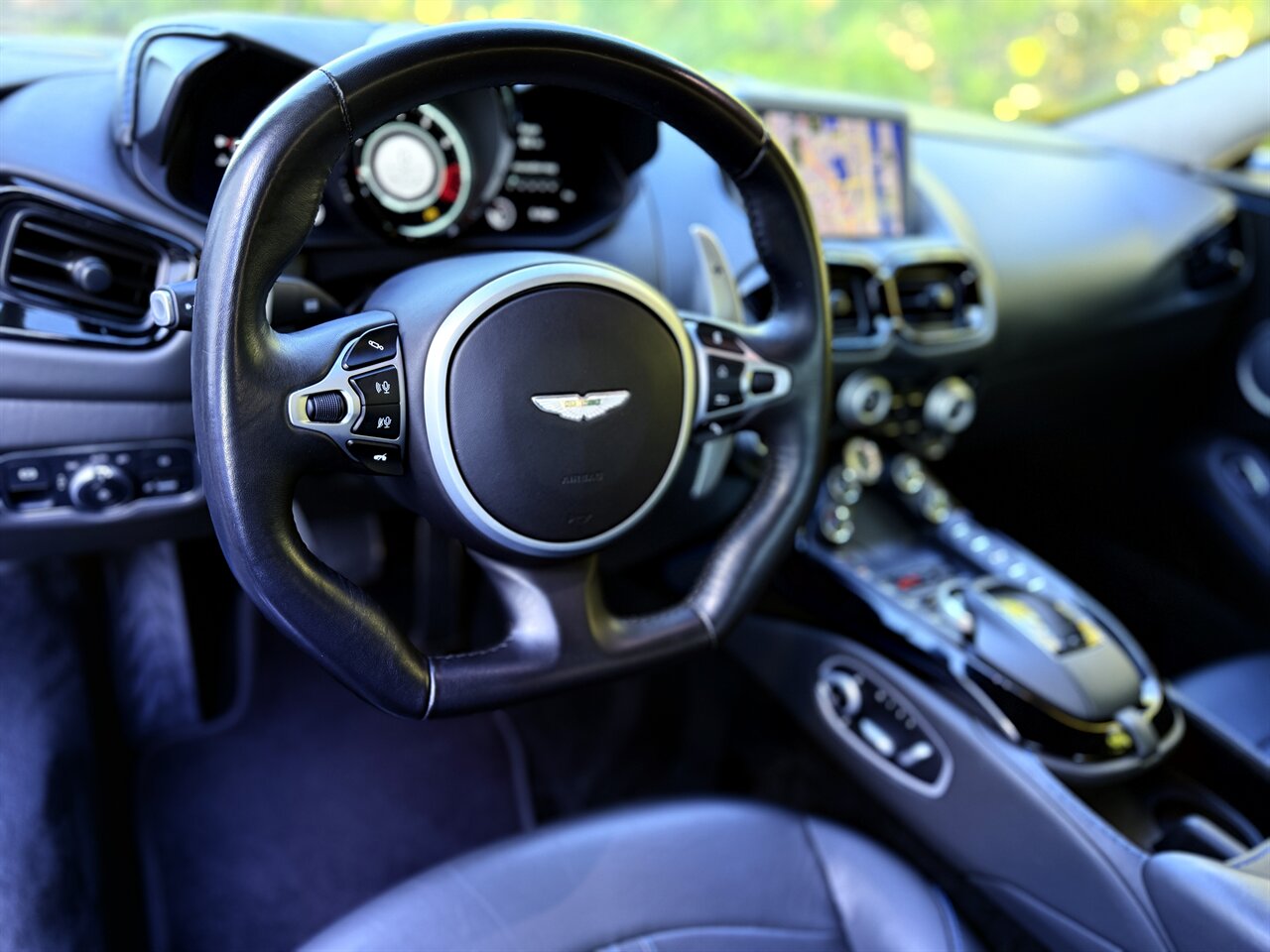 2020 Aston Martin Vantage   - Photo 10 - West Palm Beach, FL 33409