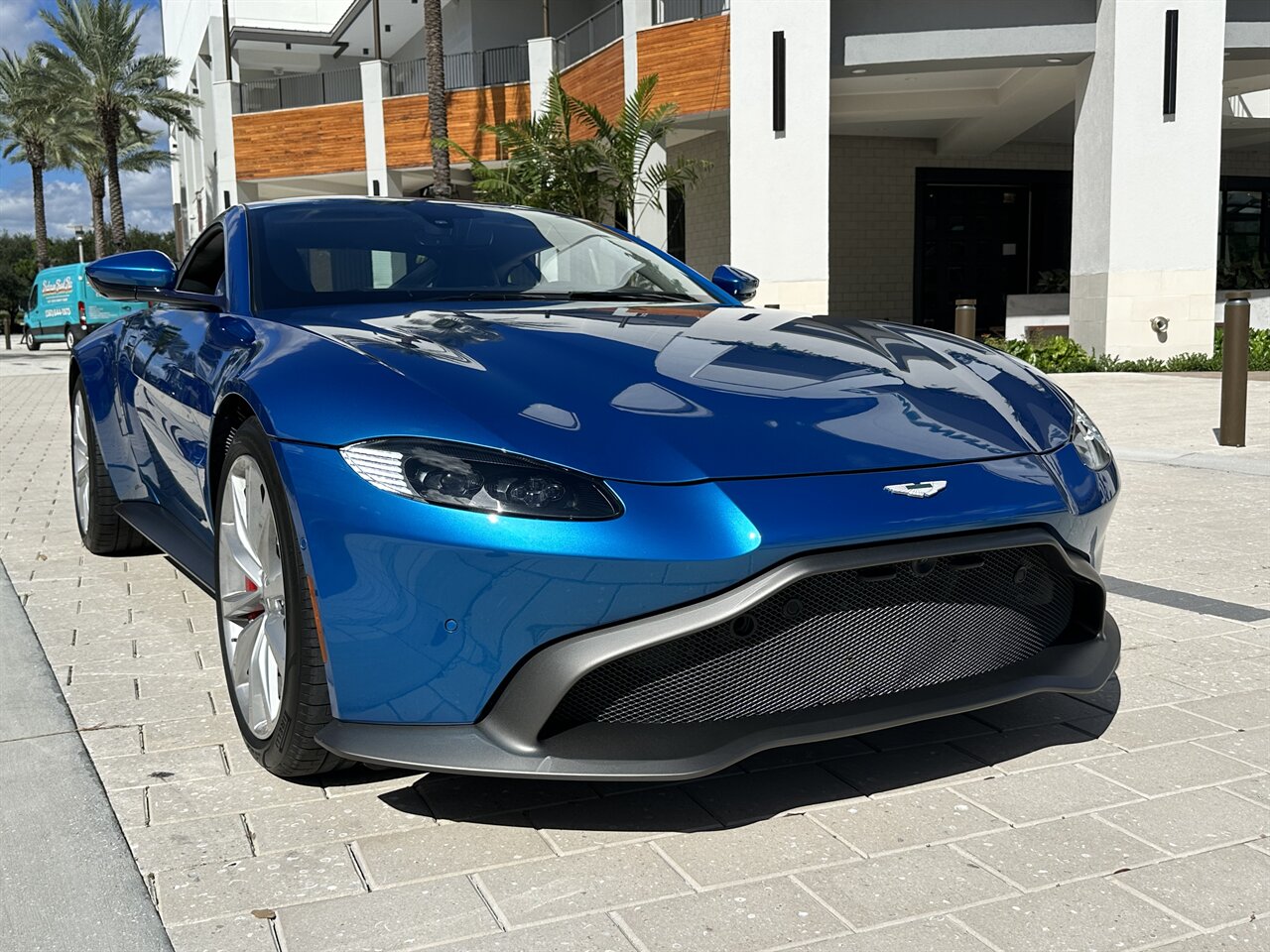 2020 Aston Martin Vantage   - Photo 56 - West Palm Beach, FL 33409